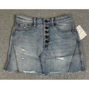 NWT Free People Breezy Jean Mini Skirt Size 26 Lightwash Distressed Festival